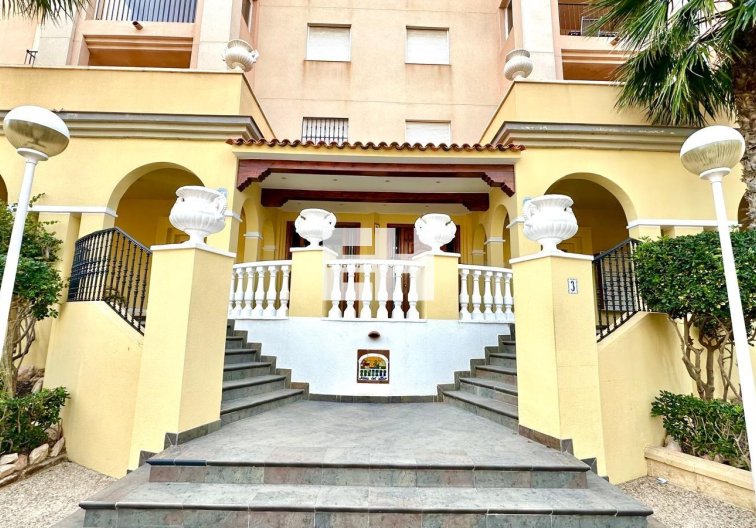 Segunda mano - Apartamento  - Torrevieja - Los Frutales