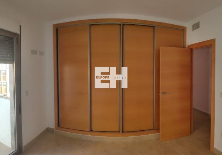 Segunda mano - Apartamento  - Torrevieja - Estacion De Autobuses