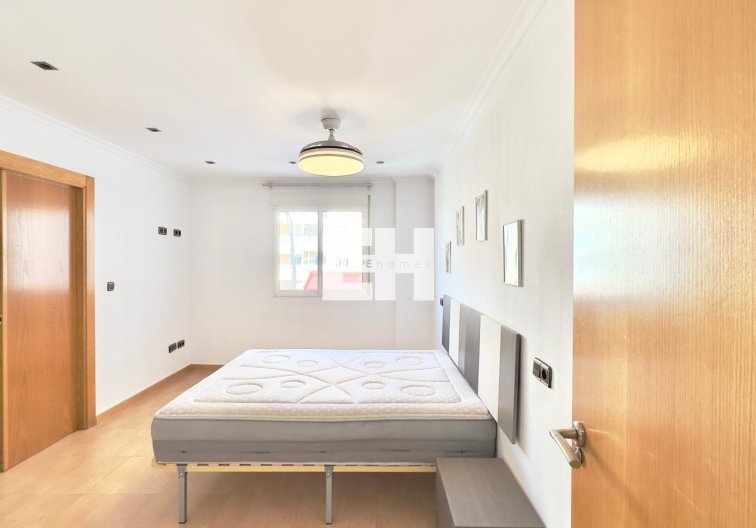 Segunda mano - Apartamento  - Torrevieja - Centro