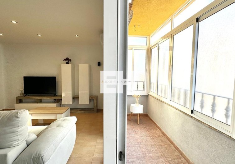 Segunda mano - Apartamento  - Torrevieja - Centro