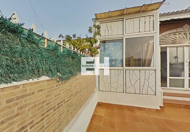 Segunda mano - villa - Torrevieja - San Luis