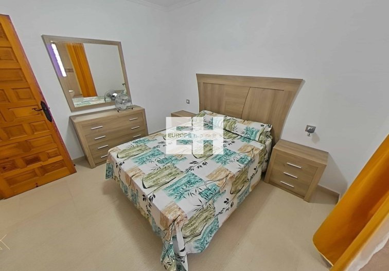 Segunda mano - villa - Torrevieja - San Luis