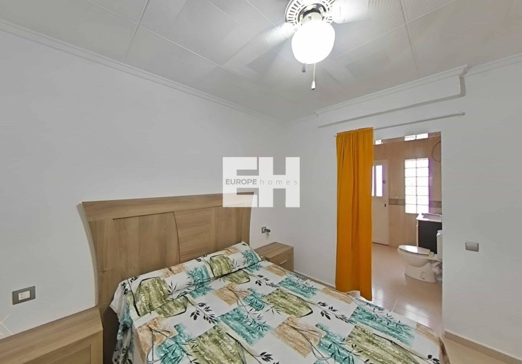 Segunda mano - villa - Torrevieja - San Luis