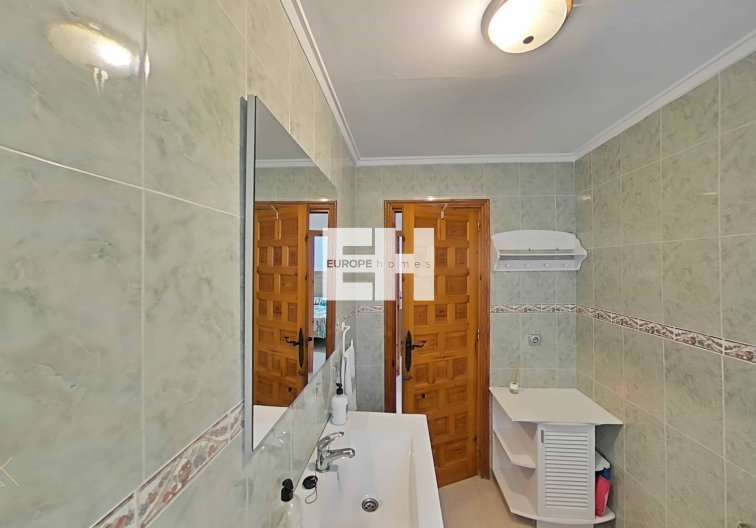 Segunda mano - villa - Torrevieja - San Luis