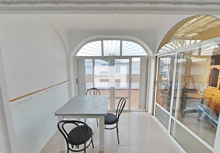 Segunda mano - villa - Torrevieja - San Luis