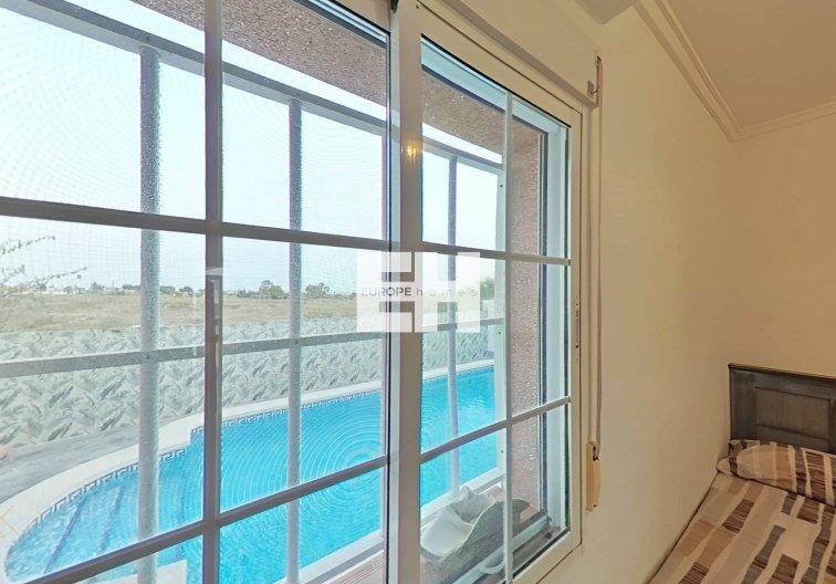 Segunda mano - villa - Torrevieja - San Luis