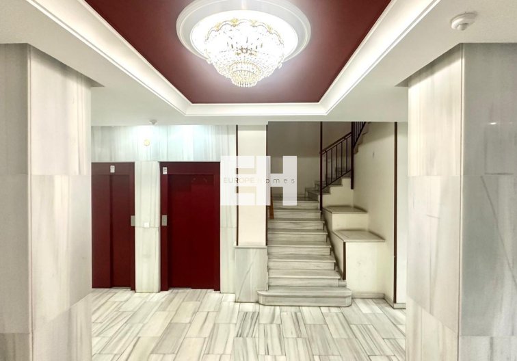 Segunda mano - Apartamento  - Torrevieja - Centro