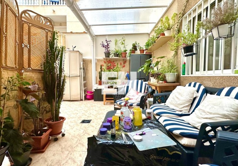 Segunda mano - Apartamento  - Torrevieja - Centro