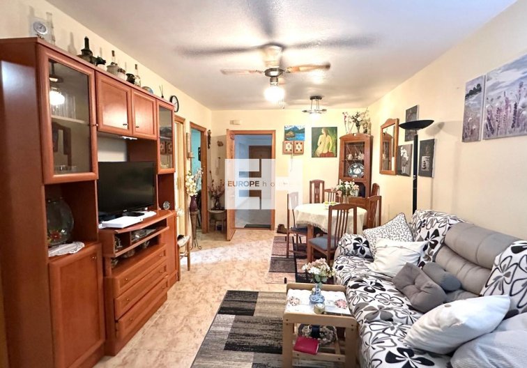 Segunda mano - Apartamento  - Torrevieja - Centro