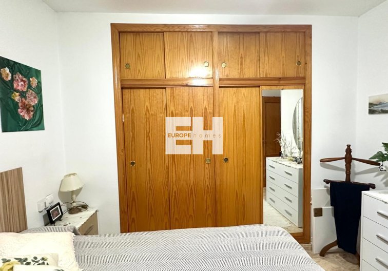 Segunda mano - Apartamento  - Torrevieja - Centro