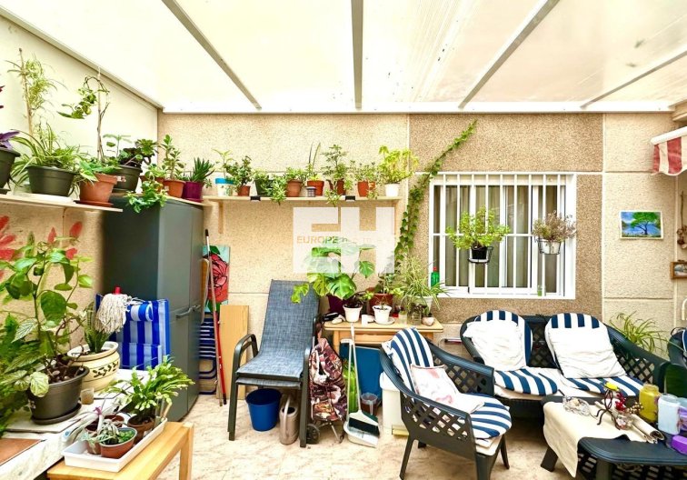 Segunda mano - Apartamento  - Torrevieja - Centro