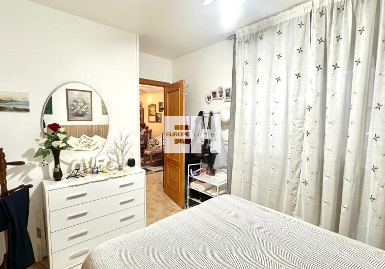 Segunda mano - Apartamento  - Torrevieja - Centro