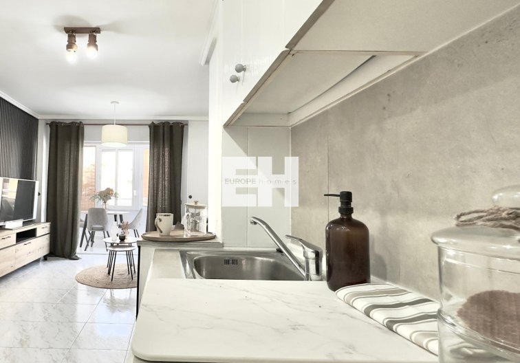 Herverkoop - Appartement - Torrevieja - Playa del Cura