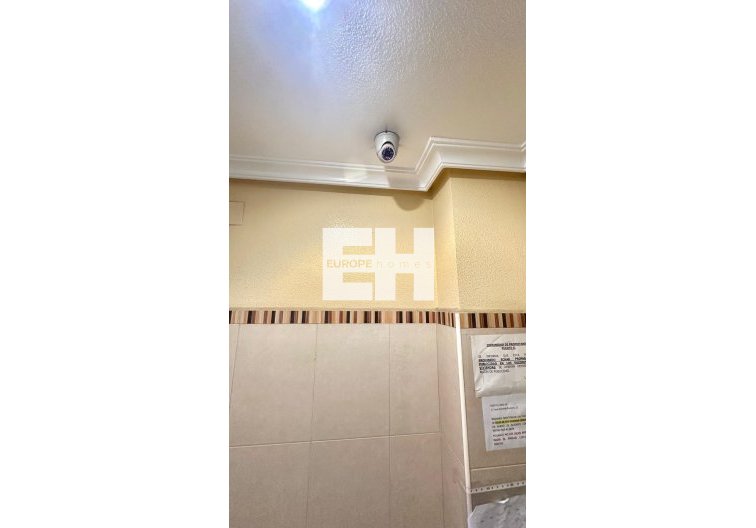 Segunda mano - Apartamento  - Torrevieja - Centro