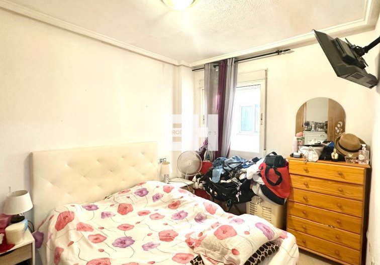 Segunda mano - Apartamento  - Torrevieja - Estacion De Autobuses