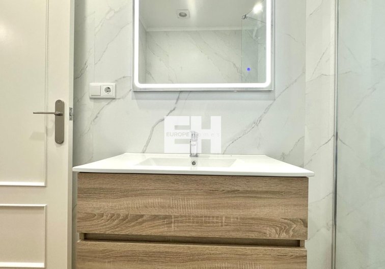 Segunda mano - Apartamento  - Torrevieja - La Mata Pueblo