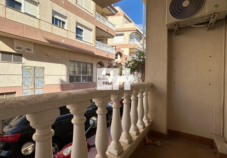 Segunda mano - Apartamento  - Torrevieja - La Mata Pueblo