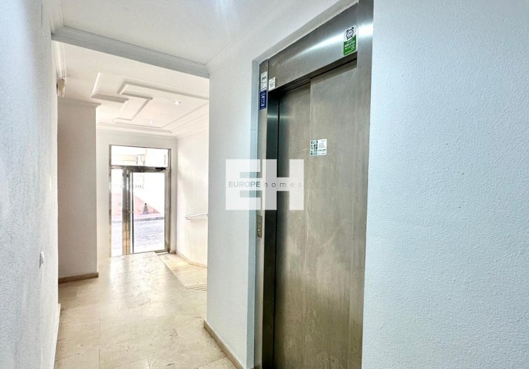 Segunda mano - Apartamento  - Torrevieja - La Mata Pueblo