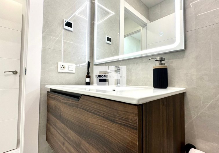 Segunda mano - Apartamento  - Torrevieja - Playa del Cura