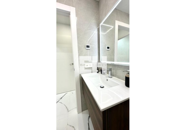 Segunda mano - Apartamento  - Torrevieja - Playa del Cura