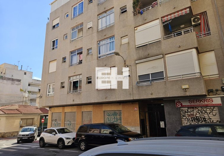 Segunda mano - Apartamento  - Torrevieja - Centro