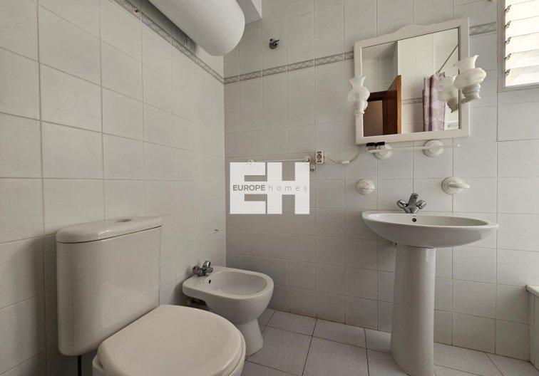 Segunda mano - Apartamento  - Torrevieja - Centro