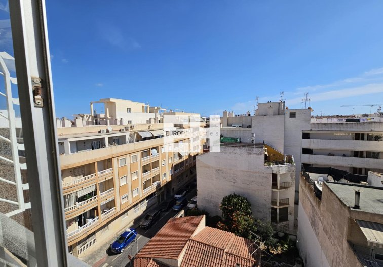 Segunda mano - Apartamento  - Torrevieja - Centro