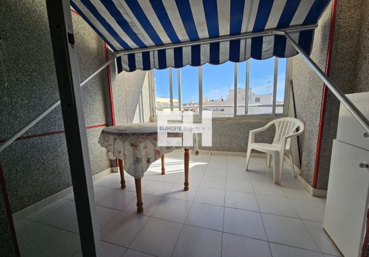 Segunda mano - Apartamento  - Torrevieja - Centro