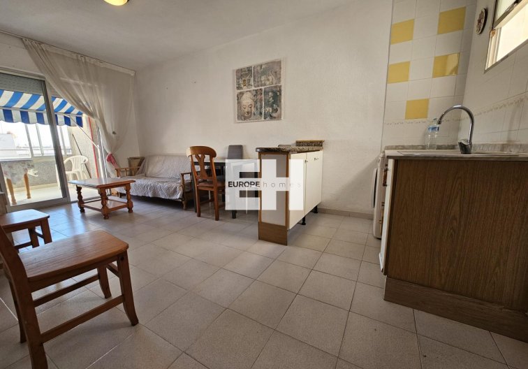 Segunda mano - Apartamento  - Torrevieja - Centro
