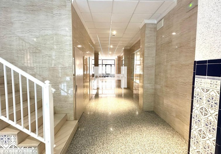 Segunda mano - Atico - Torrevieja - Centro