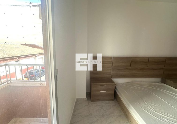 Segunda mano - Apartamento  - Torrevieja - Estacion De Autobuses