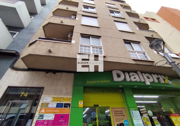 Segunda mano - Apartamento  - Torrevieja - Puerto