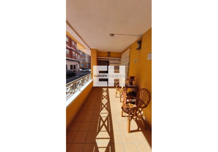 Segunda mano - Apartamento  - Torrevieja - Estacion De Autobuses