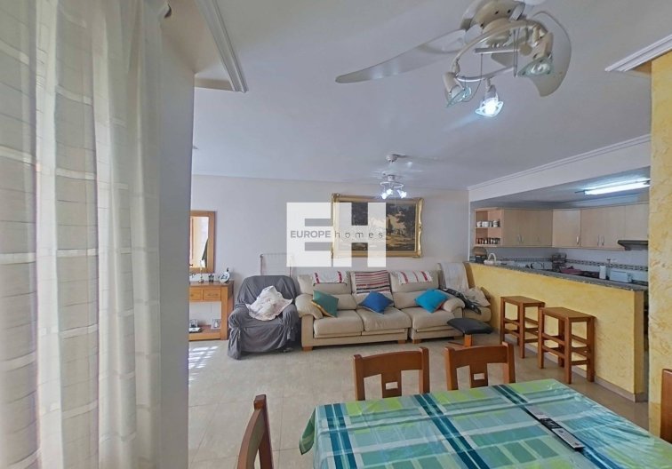 Segunda mano - Apartamento  - Torrevieja - Estacion De Autobuses