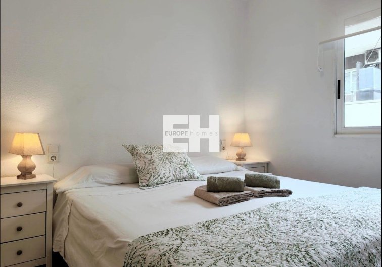 Segunda mano - Apartamento  - Torrevieja - Estacion De Autobuses