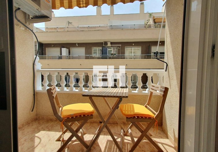 Segunda mano - Apartamento  - Torrevieja - Estacion De Autobuses