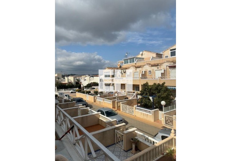 Segunda mano - Bungalow - Orihuela Costa - Los Almendros-la Florida