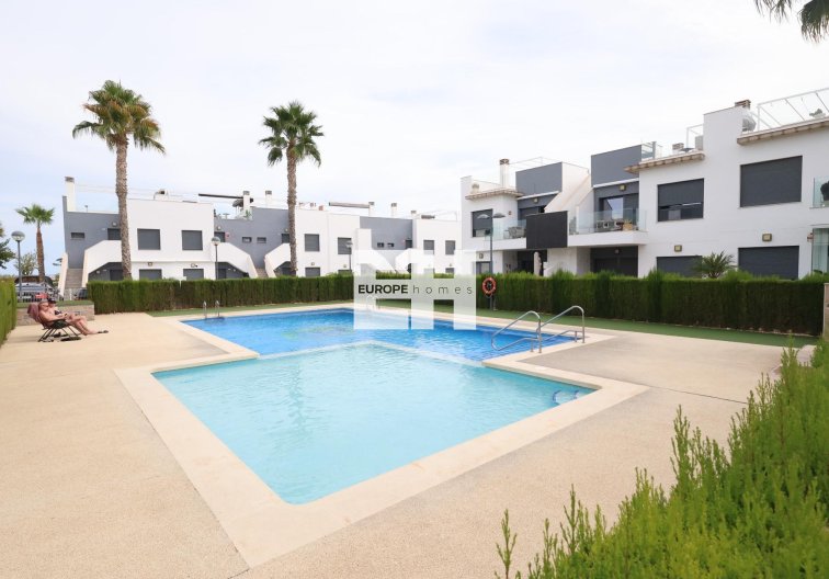 Segunda mano - Bungalow - Pilar de la Horadada - Costa Blanca