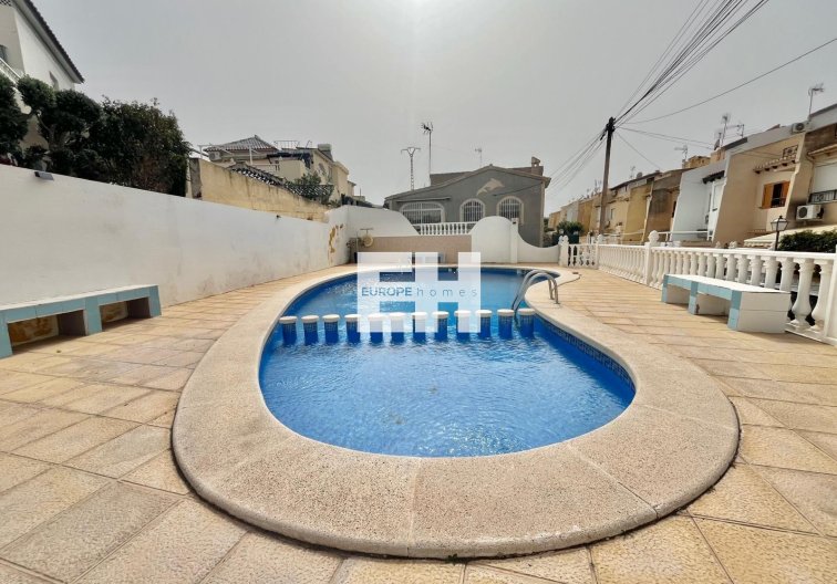 Segunda mano - villa - Torrevieja - Los Balcones - Los Altos Del Edén