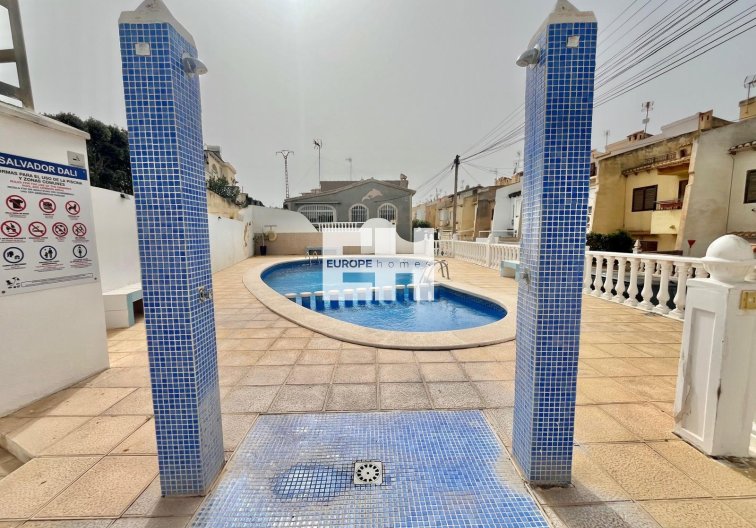 Segunda mano - villa - Torrevieja - Los Balcones - Los Altos Del Edén