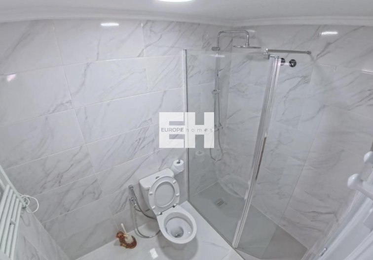 Segunda mano - Bungalow - Torrevieja - El Limonar