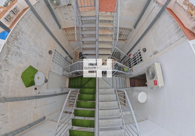 Segunda mano - Bungalow - Torrevieja - El Limonar