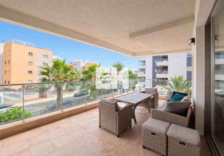 Segunda mano - Apartamento  - Orihuela Costa - Villamartín
