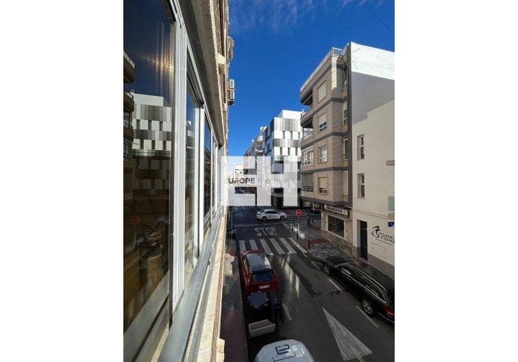 Resale - Apartment - Torrevieja