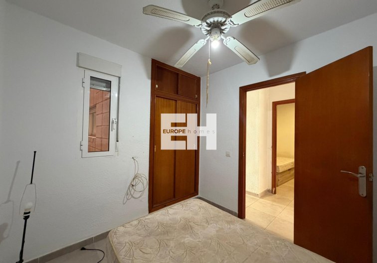 Segunda mano - Apartamento  - Torrevieja - Playa de los Locos