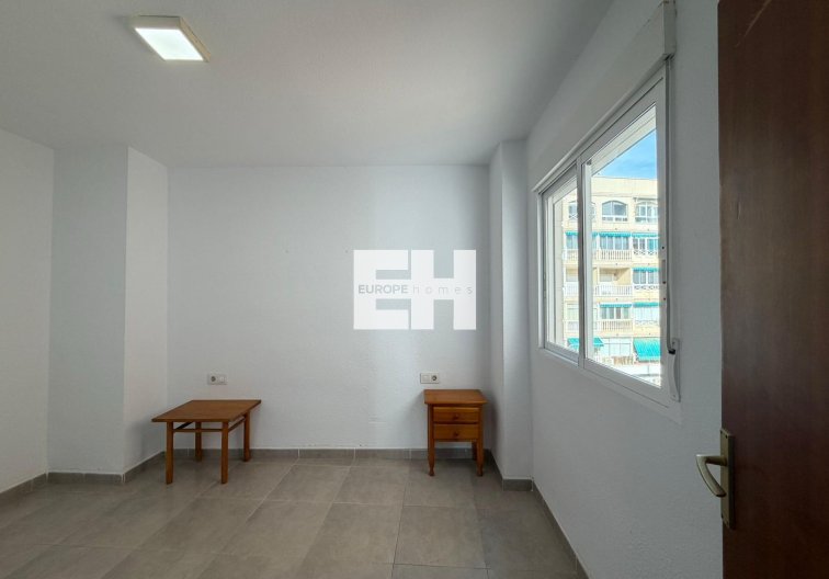 Segunda mano - Apartamento  - Torrevieja - Playa de los Locos