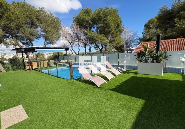 Segunda mano - villa - Orihuela Costa - Costa Blanca