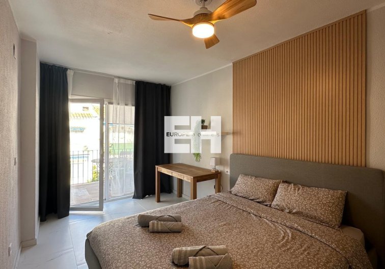 Segunda mano - Bungalow - Torrevieja - Los Balcones 