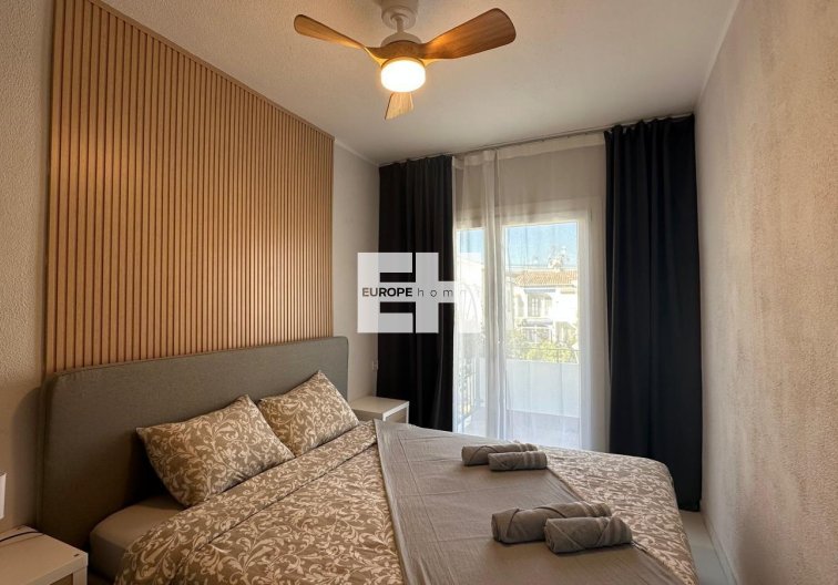 Segunda mano - Bungalow - Torrevieja - Los Balcones 