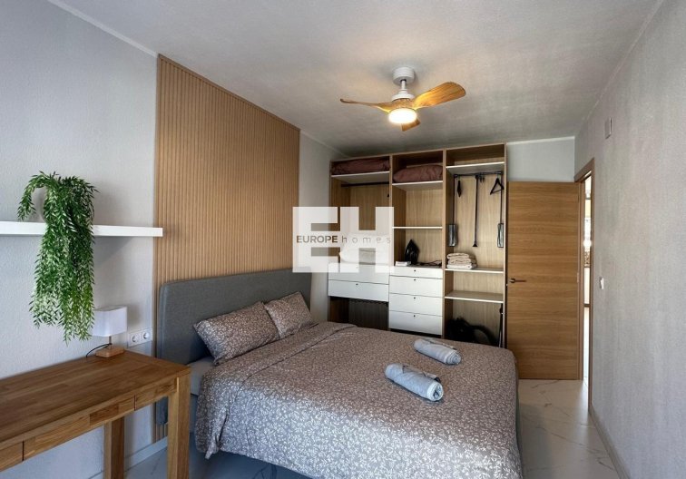 Segunda mano - Bungalow - Torrevieja - Los Balcones 